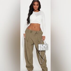 Fashion Nova Crop Top twist front - NWT